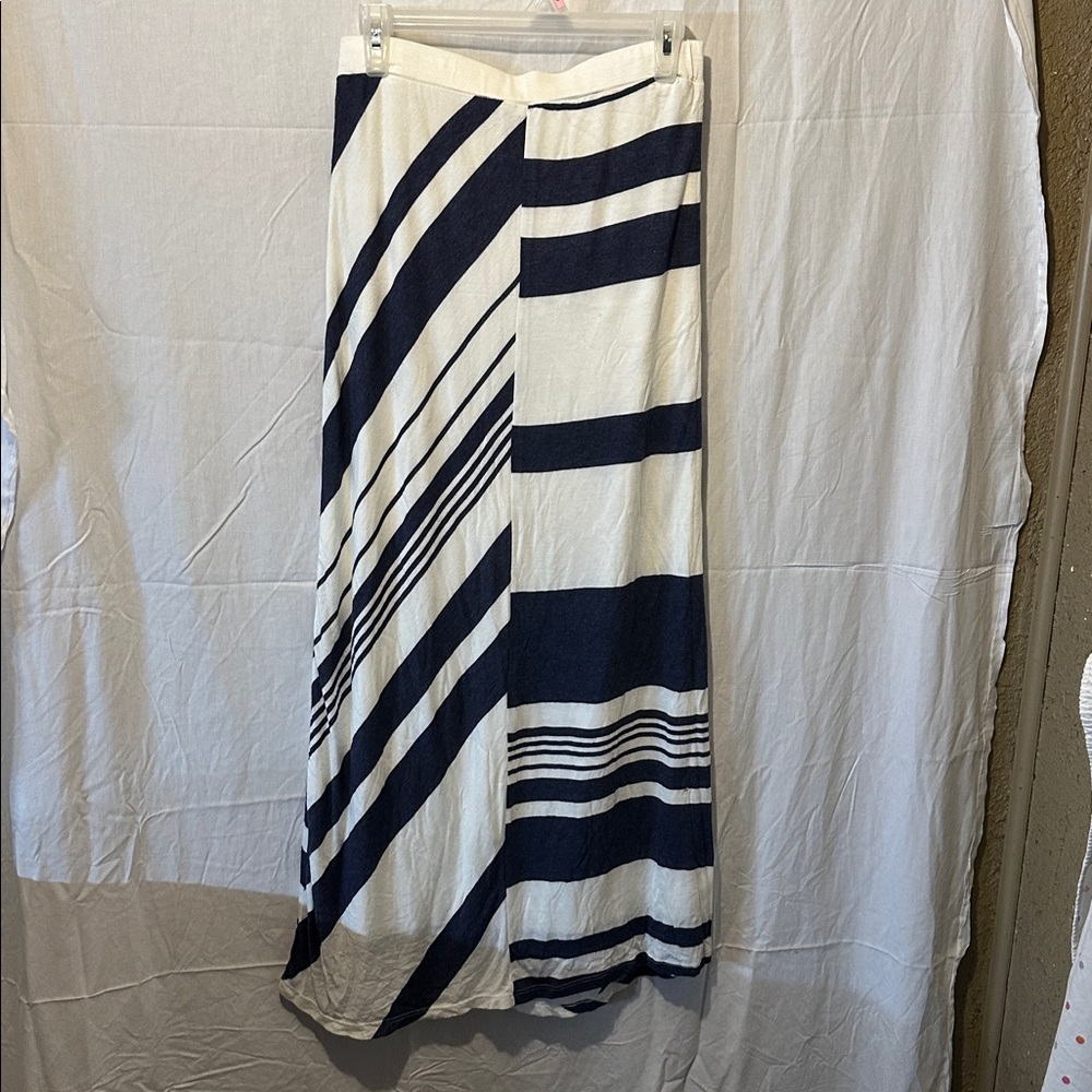 Cha Cha Vente Navy and Cream Striped Skirt